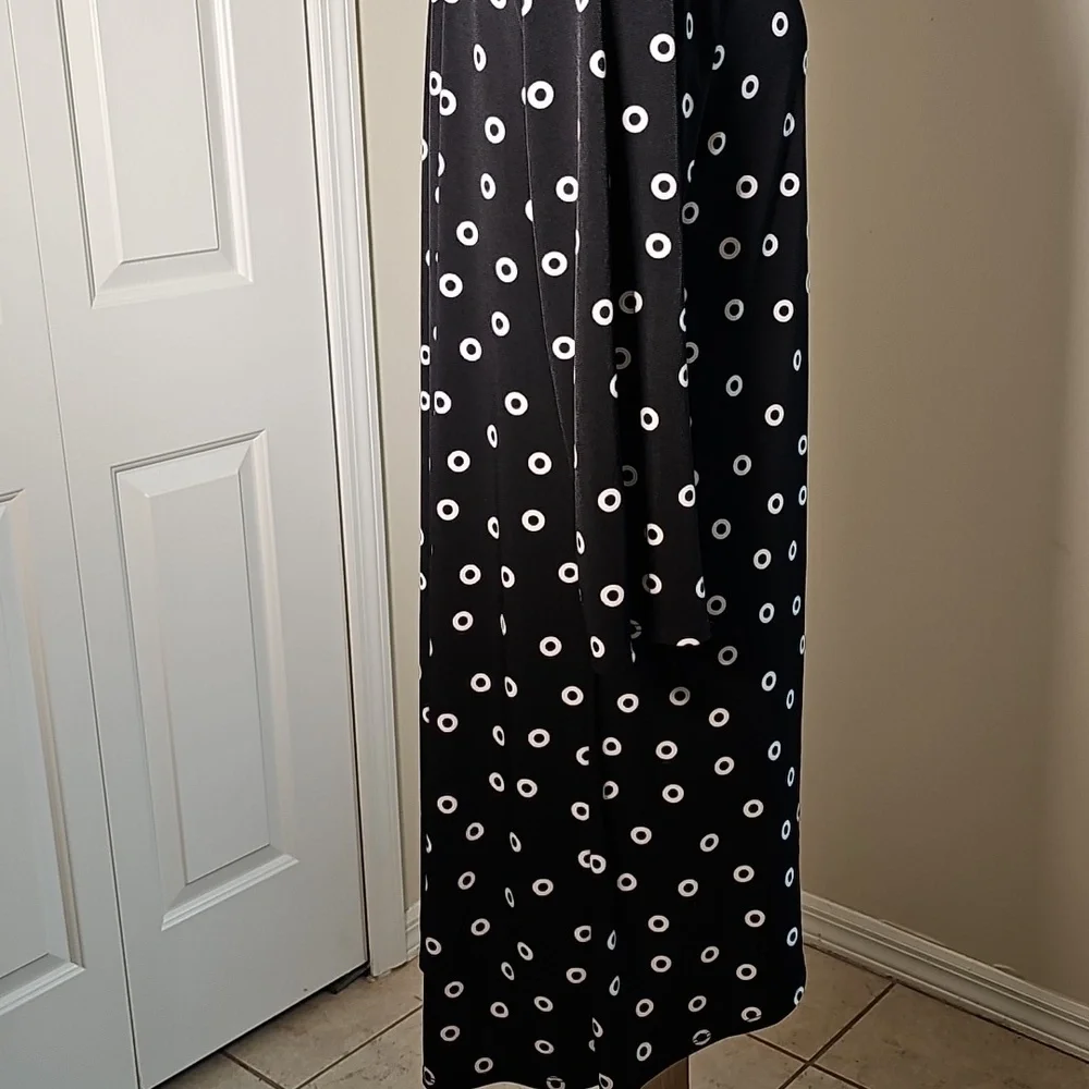 Elegant Black and‎ White Polka Dot Shift Dress. CHICOS 2 (12)